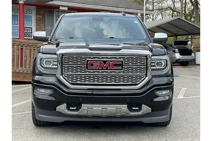 $30985 : GMC Sierra 1500 2018 4x4 Den image 2