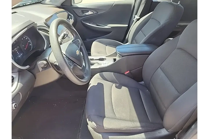 $15745 : Chevrolet Malibu 2022 LT 4dr image 10