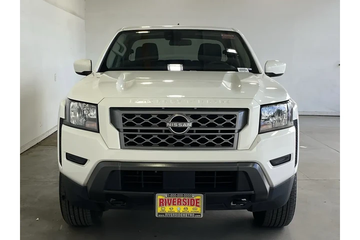 $30900 : Nissan Frontier 2023 4x4 PRO image 2