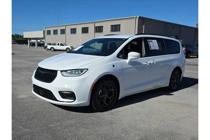 $25901 : Chrysler Pacifica Hybrid 202 image 5