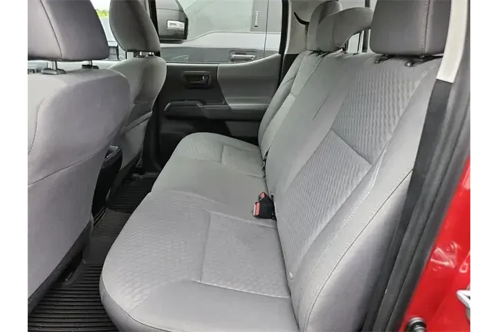 $27990 : Toyota Tacoma 2021 4x2 SR 4d image 5
