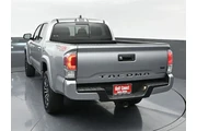 $37695 : Toyota Tacoma 2023 4x4 TRD S thumbnail