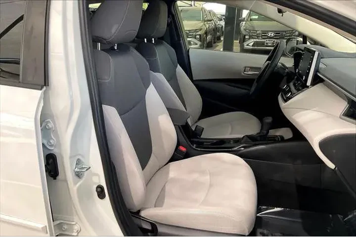 $17998 : Toyota Corolla Hybrid 2021 L image 9