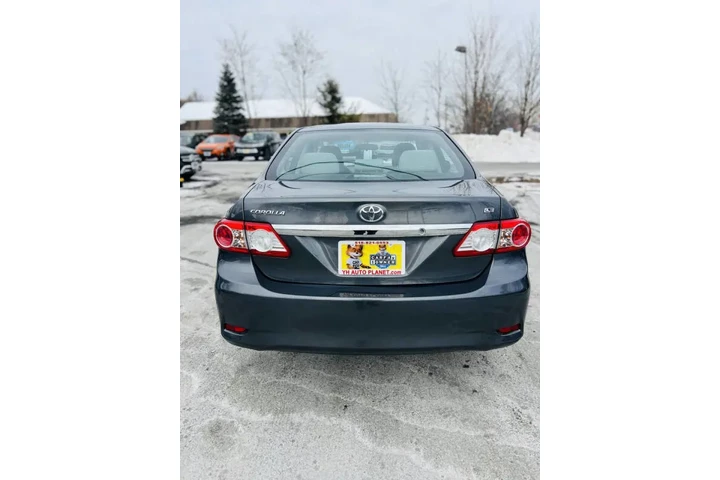 $11995 : 2013 Corolla LE Special Editi image 8