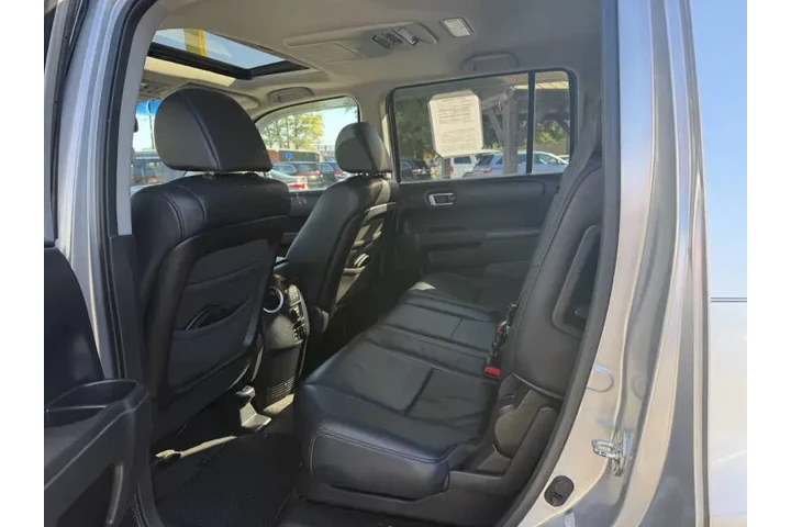 2010 Pilot EX-L w/DVD image 10