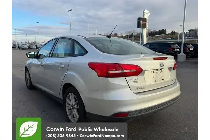 $8980 : Ford Focus 2018 SE 4dr Sedan image 6