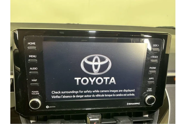 $14500 : 2022 Corolla LE image 6