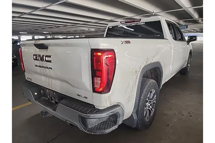 $35995 : GMC Sierra 1500 2023 4x4 SLE image 2