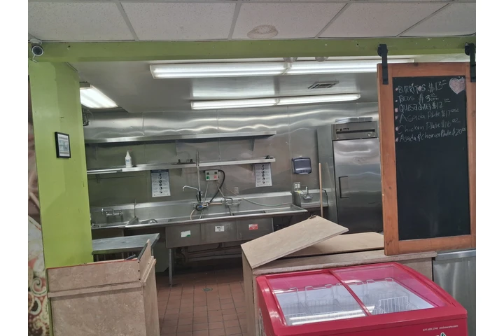 $1 : Highland Market &Deli for sale image 4