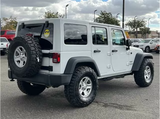 2017 Jeep Wrangler image 2