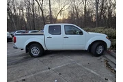 $19876 : Nissan Frontier 2019 4x4 SV thumbnail