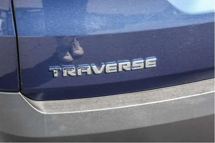 $28555 : Chevrolet Traverse 2023 LT C image 8