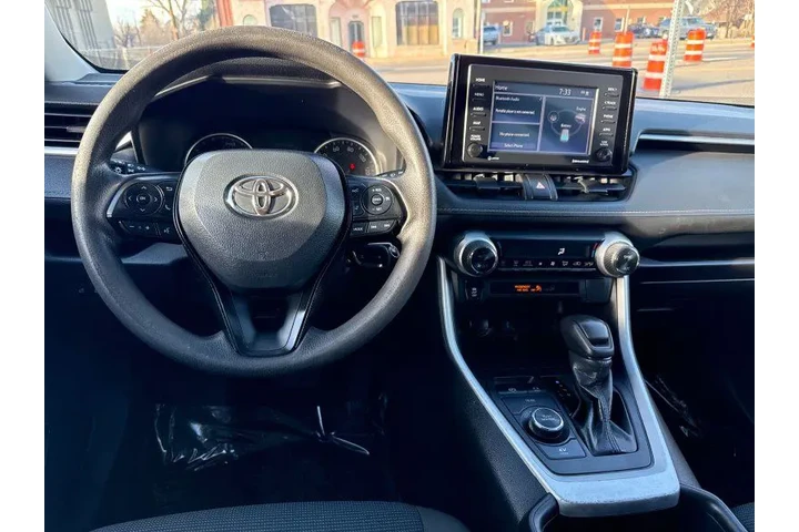 $20995 : 2022 RAV4 Hybrid LE image 7