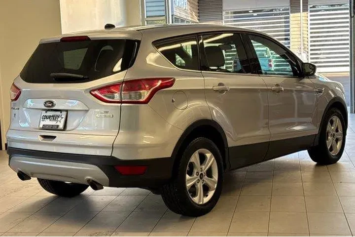 $11617 : Ford Escape 2015 SE 4dr SUV image 4