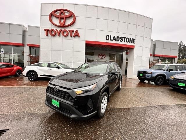 $32588 : 2024 RAV4 LE image 1