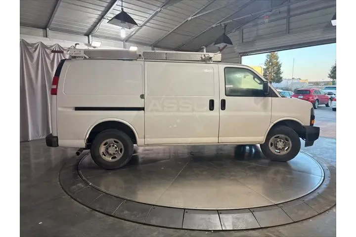 $17999 : Chevrolet Express 2021 2500 image 4