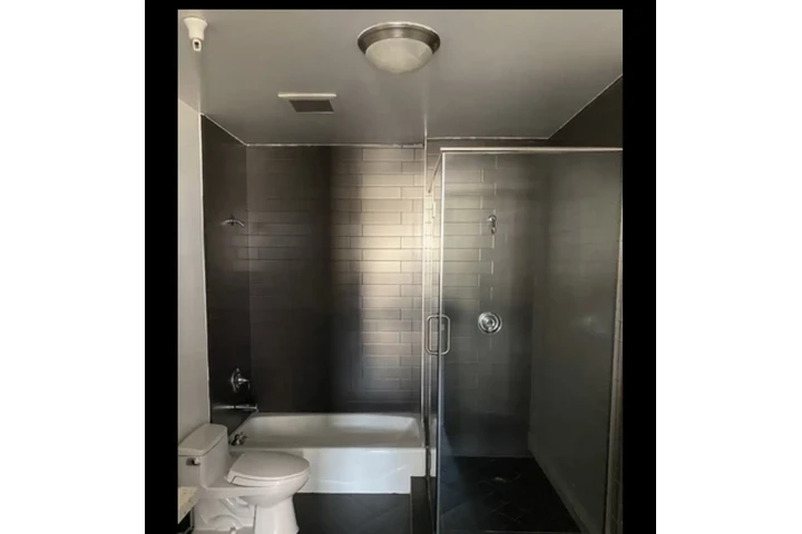 $1000 : 1 bed, 1 bath image 4