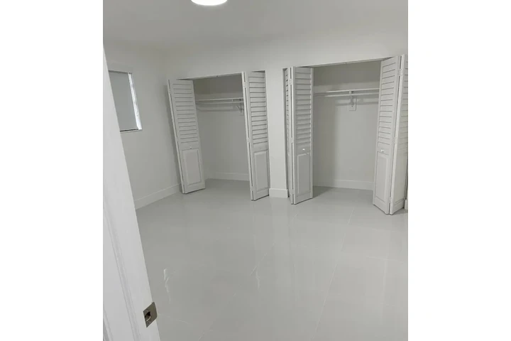 $1700 : 2 dormitorios 2 baños image 3