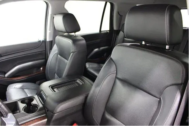 $26982 : GMC Yukon 2017 4x2 SLT 4dr S image 4