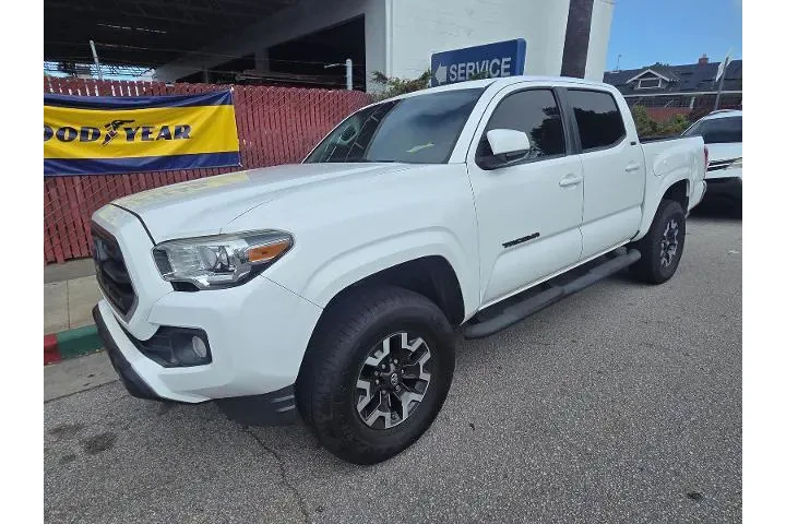 $26950 : Toyota Tacoma 2018 4x2 SR5 4 image 8