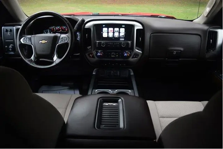 $18000 : Chevrolet Silverado 1500 201 image 8