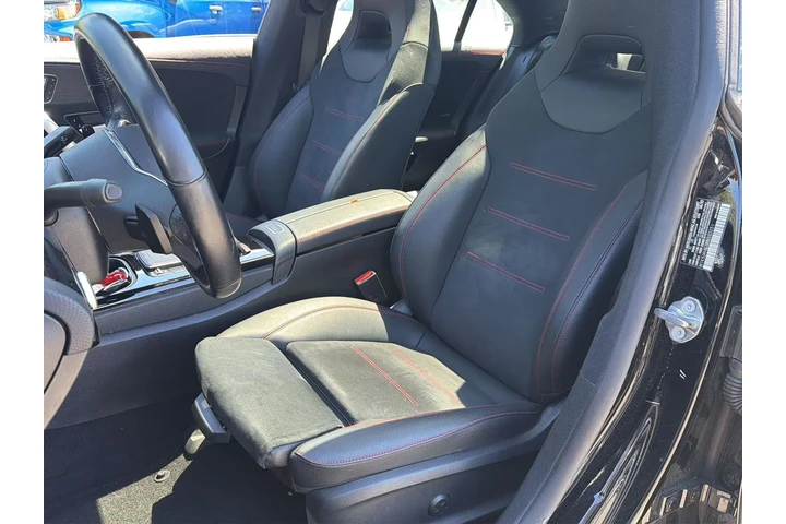 $27877 : Mercedes-Benz CLA 2023 AWD C image 9