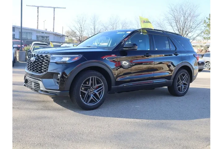 $39577 : Ford Explorer 2025 AWD ST-Li image 5