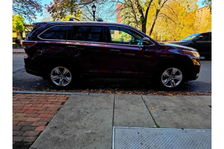 $18999 : 2016 Highlander Limited Plati image 8