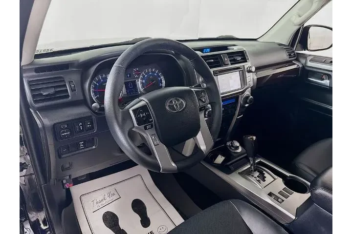 $31500 : Toyota 4Runner 2018 4x4 SR5 image 9