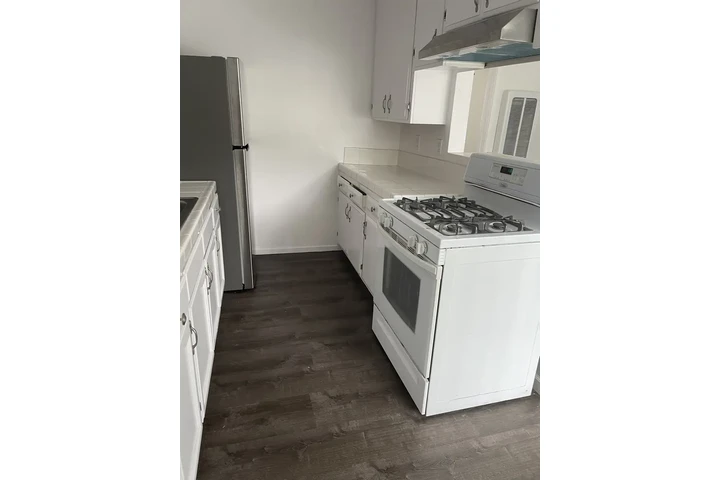 $1895 : WESTMINSTER APARTAMENTO image 4