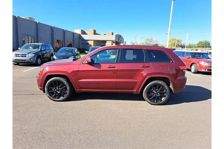 $13915 : Jeep Grand Cherokee 2018 4x4 image 2