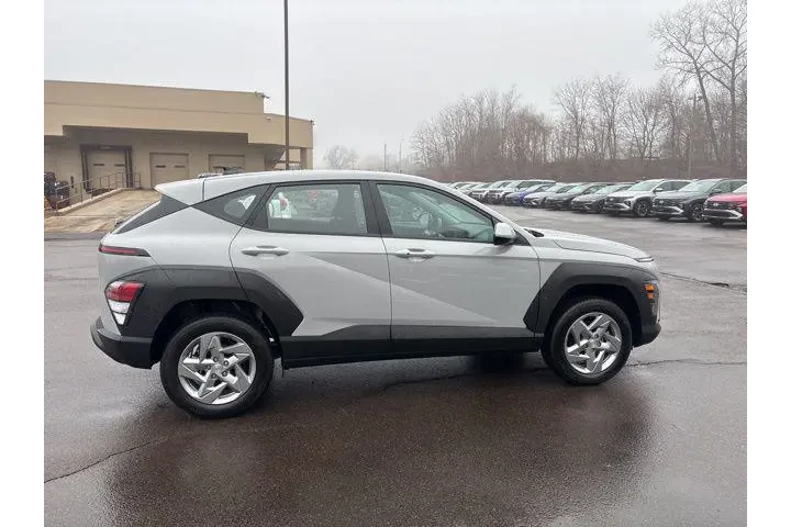 $27495 : Hyundai KONA 2026 SE AWD 4dr image 7