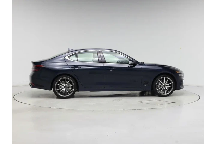 $31998 : Genesis G70 2025 2.5T Standa image 7