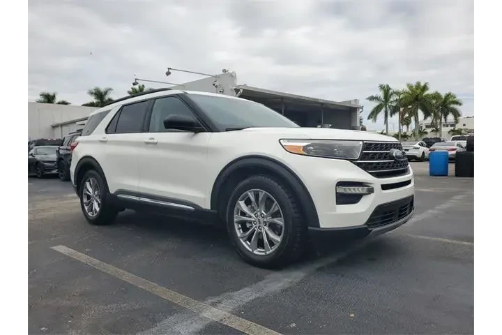 $21990 : Ford Explorer 2022 XLT 4dr S image 2