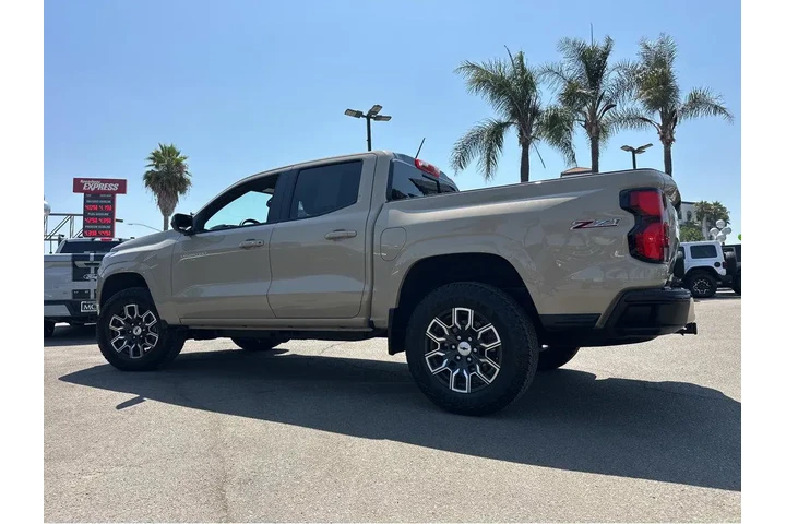 $39477 : 2023 Colorado 4WD Z71 image 4