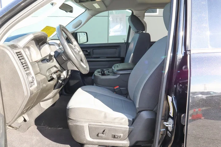 $25949 : 2021 1500 Classic Tradesman 4 image 7