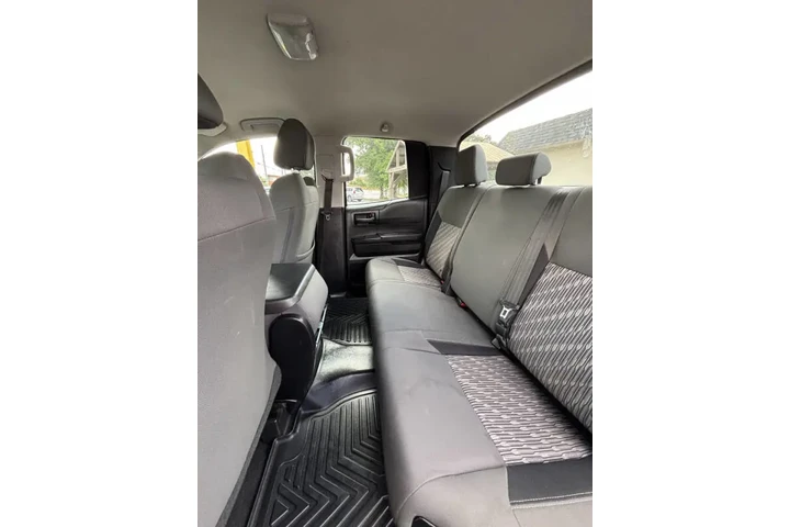 $22900 : 2018 Tundra SR5 image 10