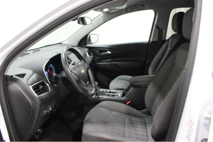 $22982 : Chevrolet Equinox 2022 LT 4d image 3