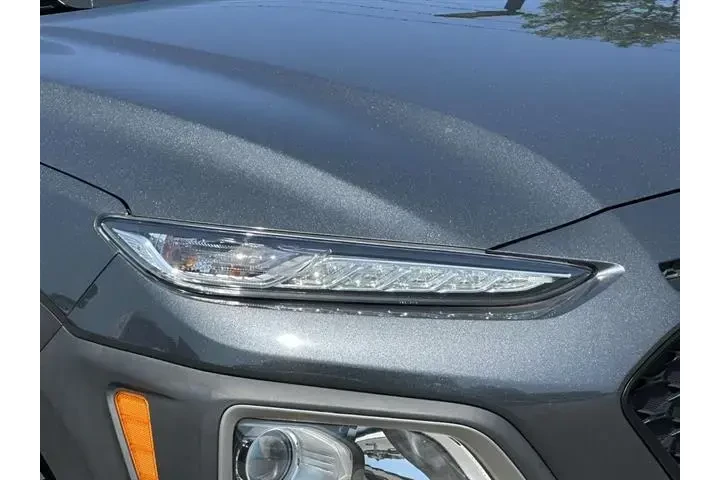 $16255 : Hyundai KONA 2021 AWD SEL Pl image 8