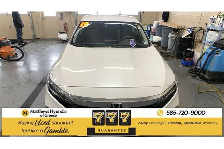 $17990 : Honda Accord 2019 LX 4dr Sed image 2