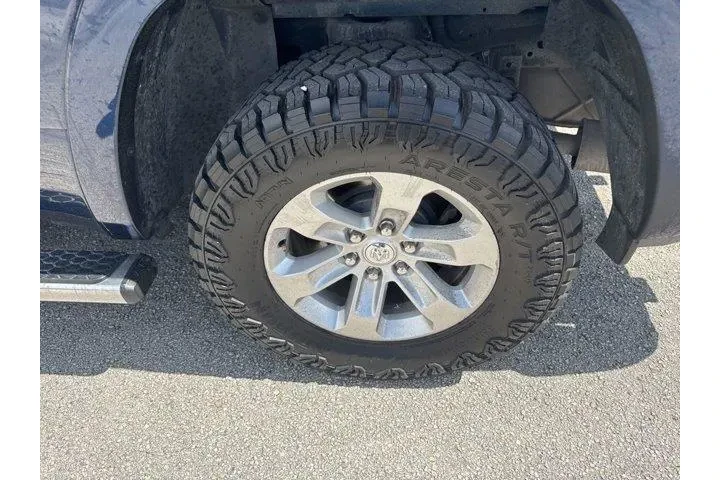 $35796 : Ram 1500 2022 4x2 Laramie 4d image 6