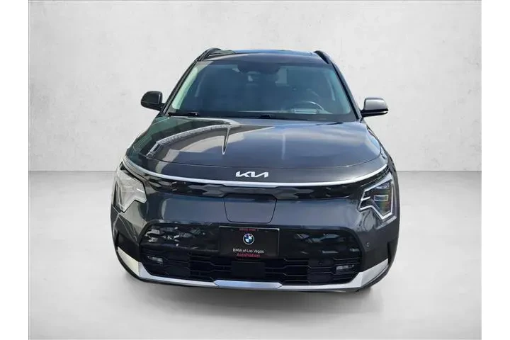 $26790 : Kia Niro EV 2023 Wave 4dr Cr image 5