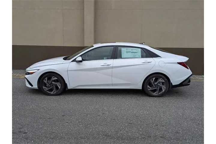 $24143 : Hyundai ELANTRA 2025 SEL Con image 7