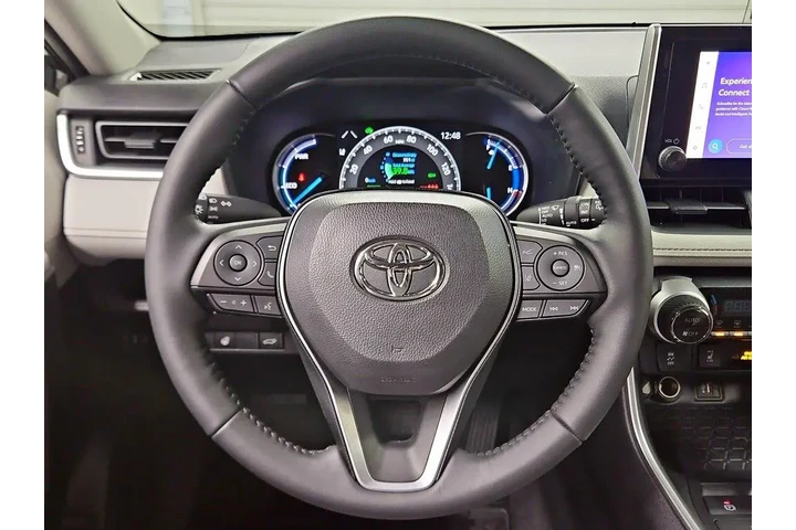 $38998 : Toyota RAV4 Hybrid 2025 AWD image 10