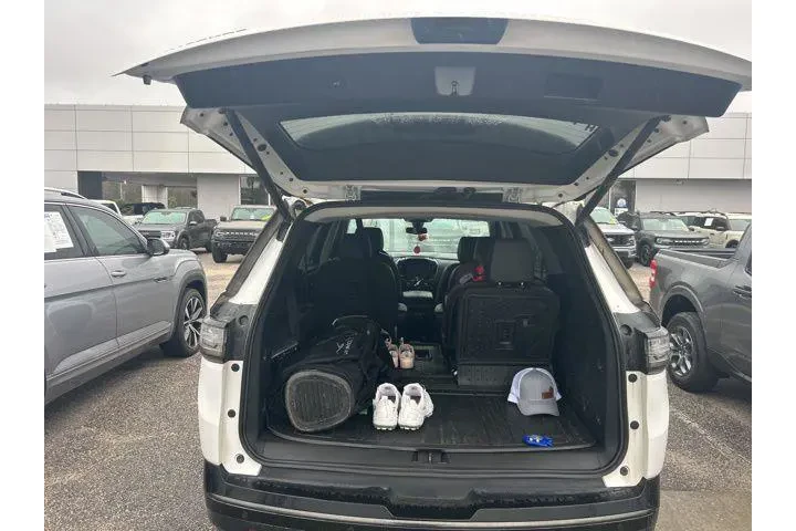 $27568 : Chevrolet Traverse 2021 4x4 image 4