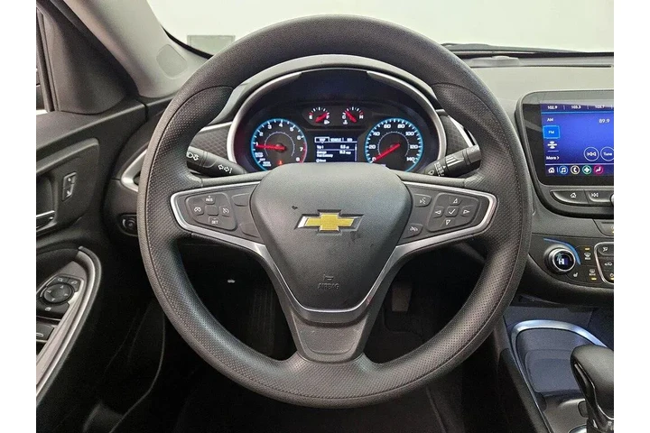 $16998 : Chevrolet Malibu 2022 LT 4dr image 10