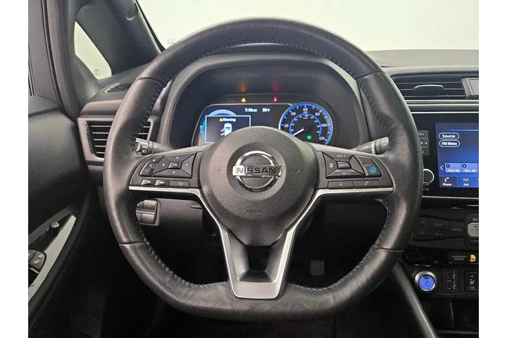 $13998 : Nissan LEAF 2021 SV 4dr Hatc image 10