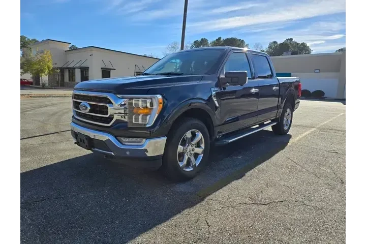 $39111 : Ford F-150 2022 4x4 XLT 4dr image 1