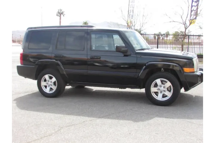 $8995 : 2007 Commander Sport image 3