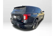 $39853 : Ford Explorer 2022 AWD ST 4d thumbnail